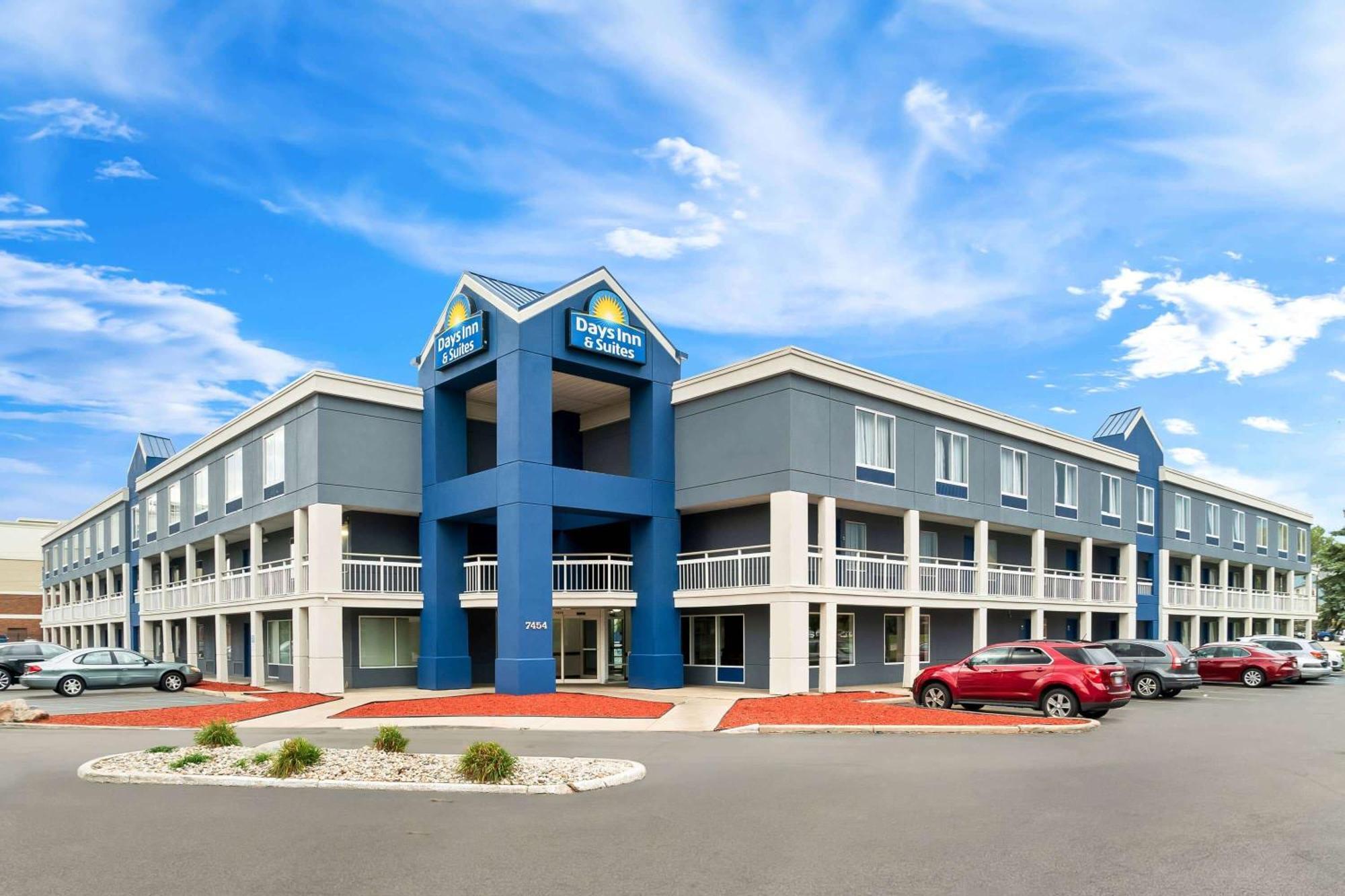 Days Inn & Suites By Wyndham Warren Extérieur photo