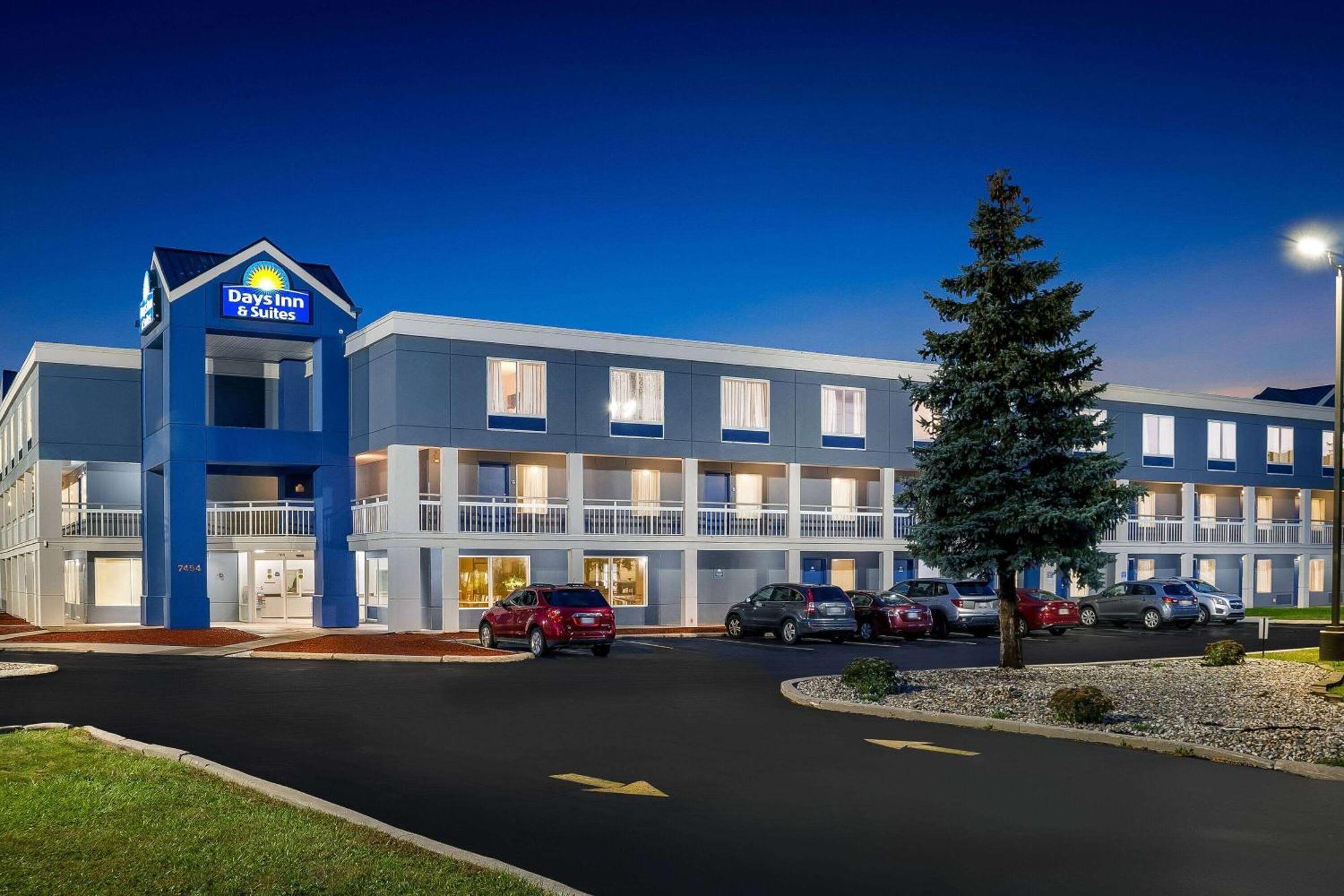 Days Inn & Suites By Wyndham Warren Extérieur photo